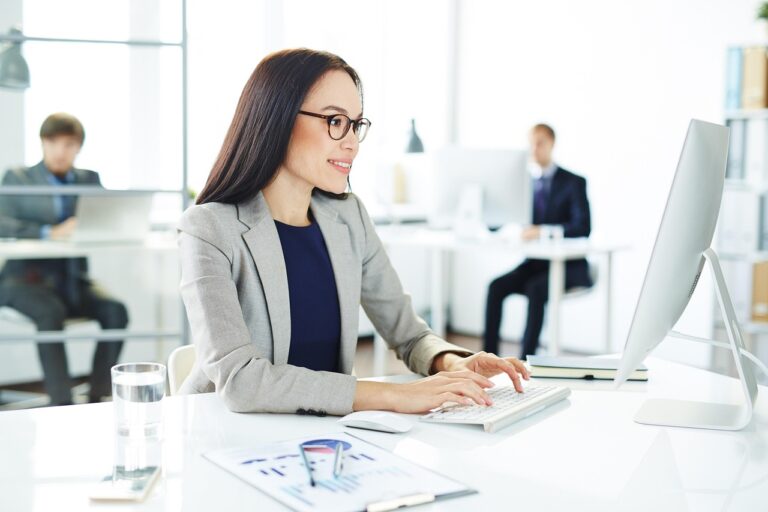EB-2 NIW vs Employer-Sponsored EB-2: Key Differences